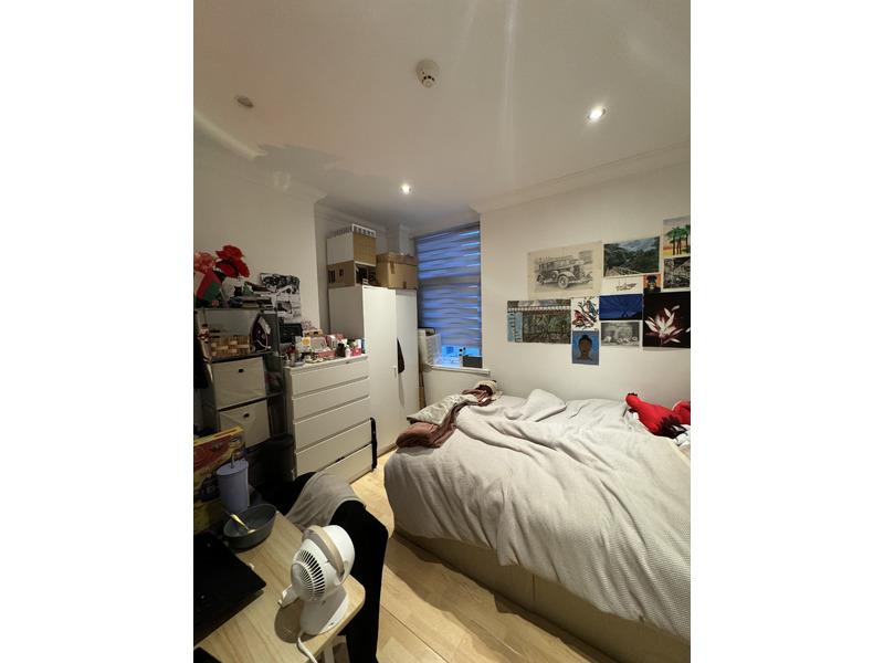 5 bed property in Marlborough Road, Cardiff